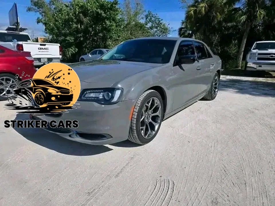 2018 Chrysler 300 Series