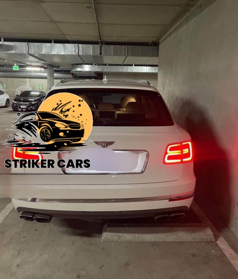 2019 Bentley Bentayga · V8 Sport/ Striker car