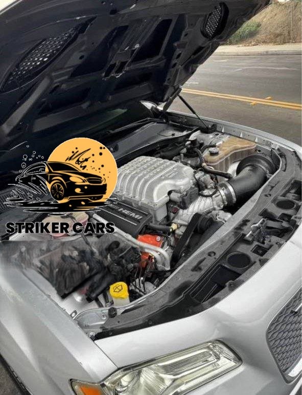 2020 Chrysler 300 srt - Image 3